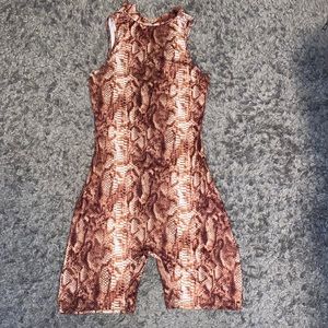 (Never worn) Brand new onesie romper